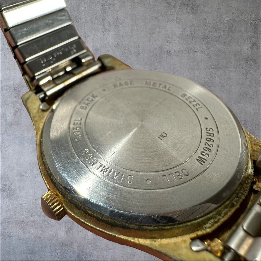 Acqua Quartz Watch Gold Tone Date Japan Stretch Band SR626SW‎